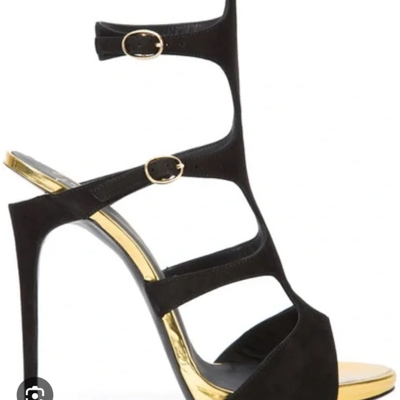 Women’s Size 38.5 Giuseppe Zanotti Design Black and Gold Strappy Sandal - Picture 7 of 11
